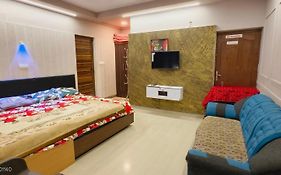 Sree Guruvayoorappan Inn